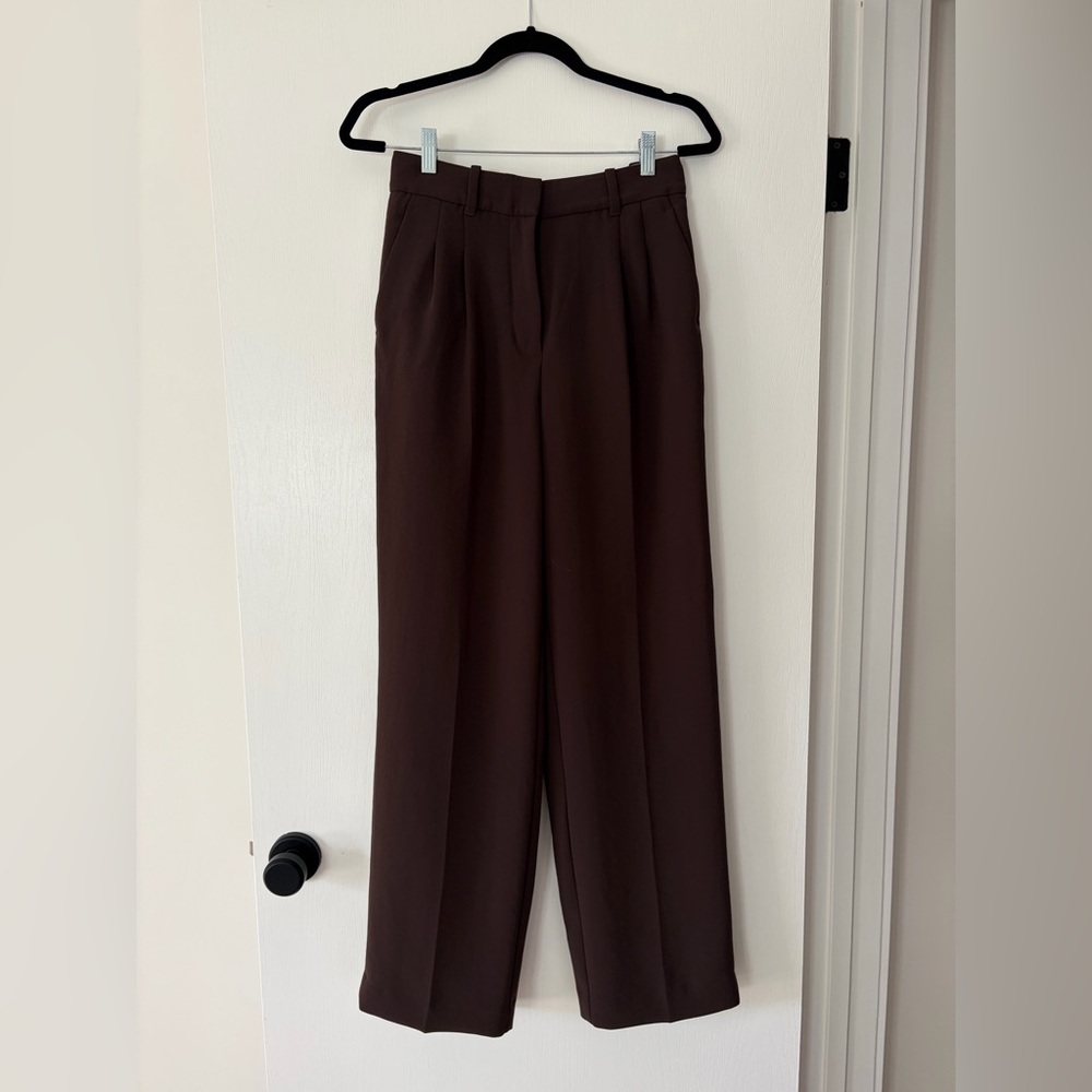 SOLD 🎈Wilfred Effortless Pant
